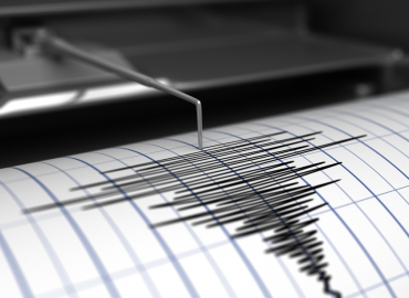 Pelajari Perbedaan Seismometer, seismograf, seismogram Dari Cara Kerjanya