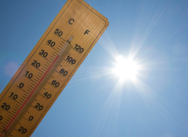 Mitigasi Bencana Akibat Cuaca Panas Dengan Automatic Weather Station